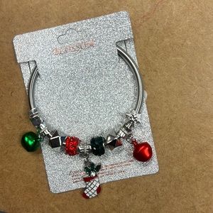 Charm bracelet 🌲🌲🌲🦌🦌🦌🦌🍁🍁😊😊😊